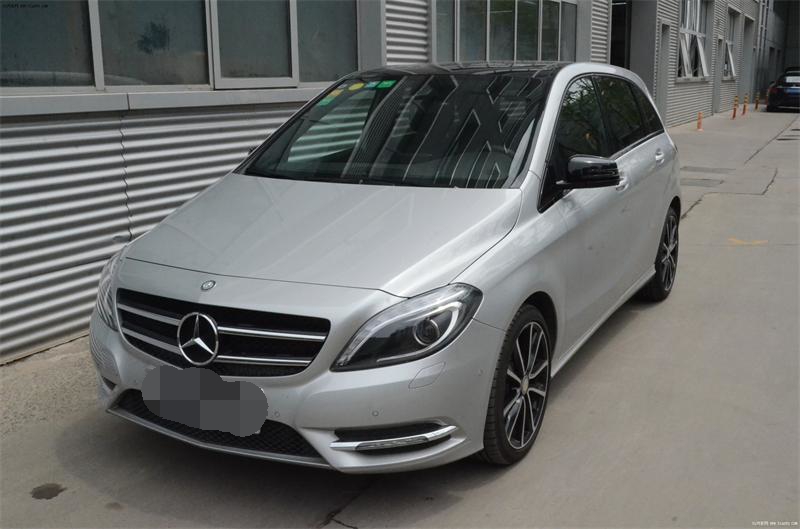 奔馳B200活塞、進(jìn)/排氣管故障